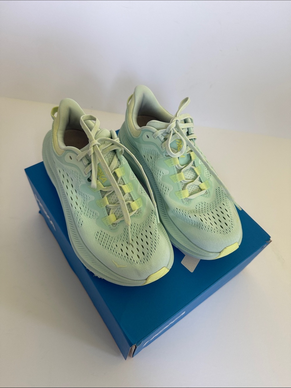 HOKA Kawana 2 Women’s Running Shoes Mint Green Size 7 Athletic Walking